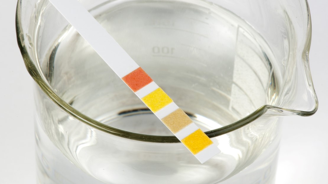 Ph-undersökning av vatten.