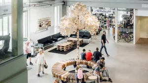 ReTuna Återbruksgallerias entré.
