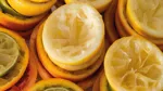 Massor av citrusskal.