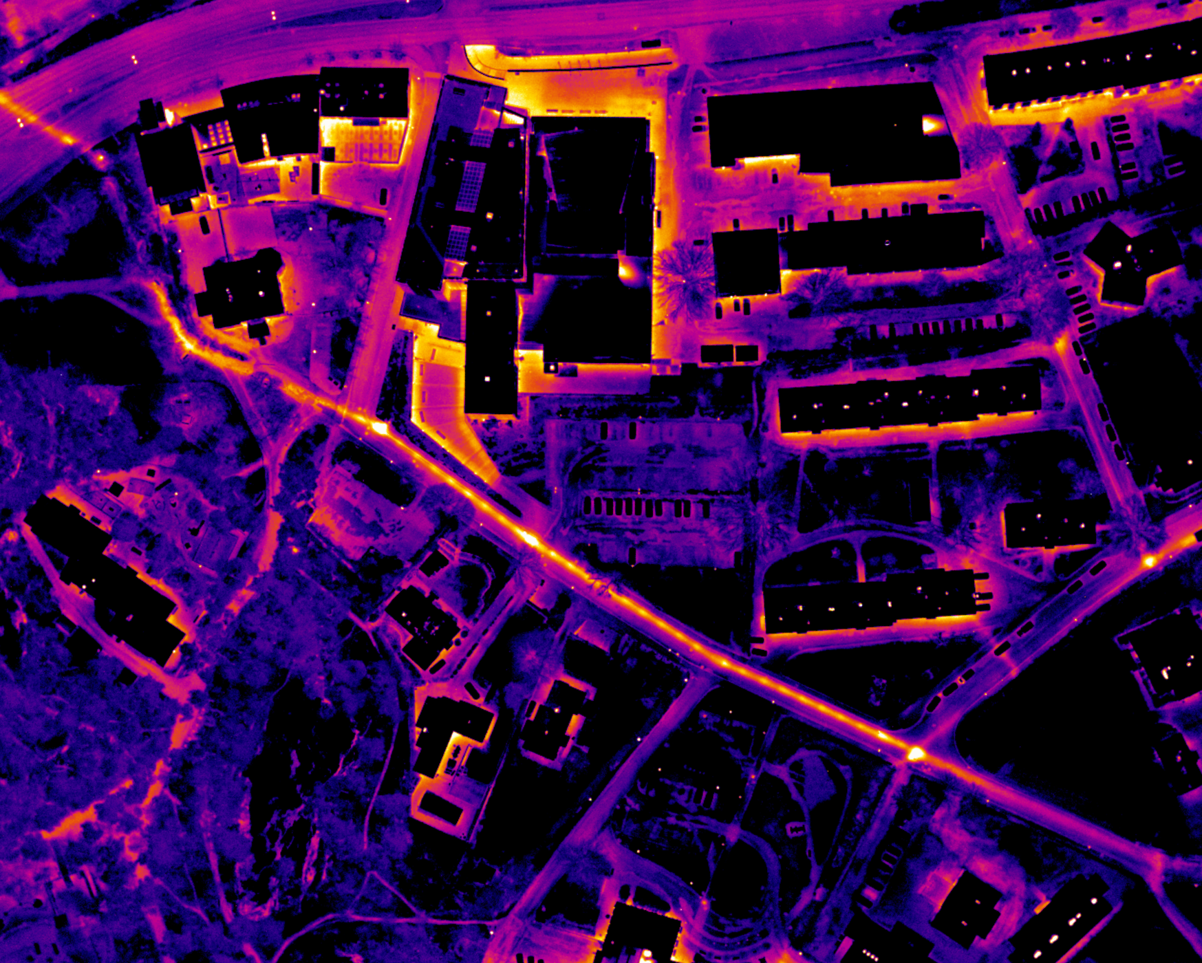 Värmekamerabild som visar temperaturskillnader i olika färger